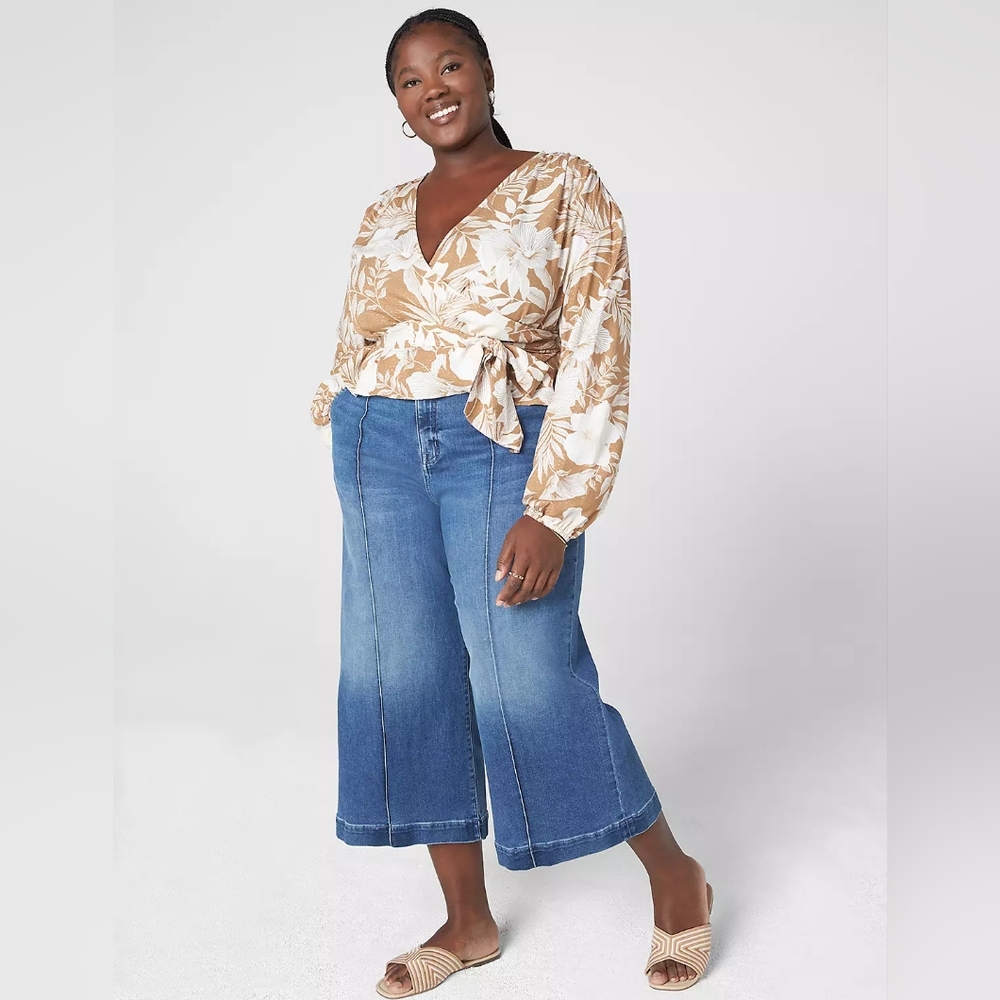 NEW LANE BRYANT Classic Crop Long-Sleeve Full-Wrap Top Blouse Size 24 - Picture 2 of 12